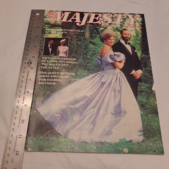 Majesty Magazine Volume 4 No 5 September 1983 Printed In England Royal Family - Picture 9 of 9